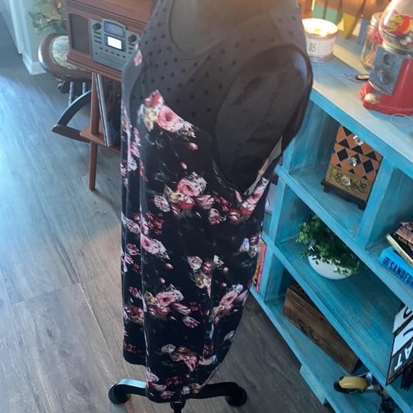 Floral Mid Maxi - Picture 2 of 5